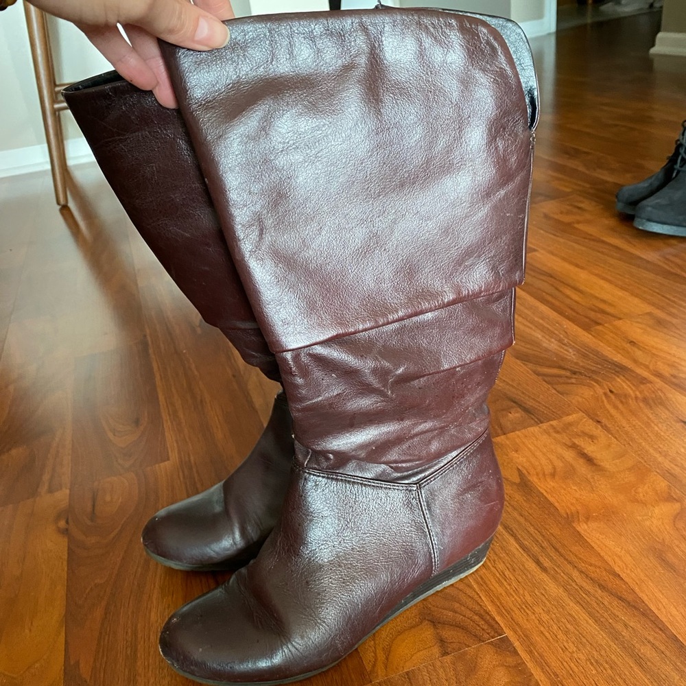 Aldo boots size 7.5. 1/2” inch wedge heel. Incredibly comfortable and durable.